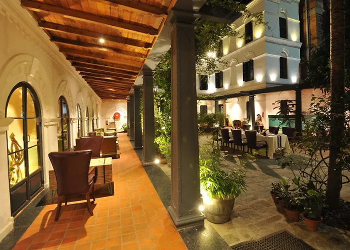 Nepali Ghar - A Handcrafted Hotel 4*