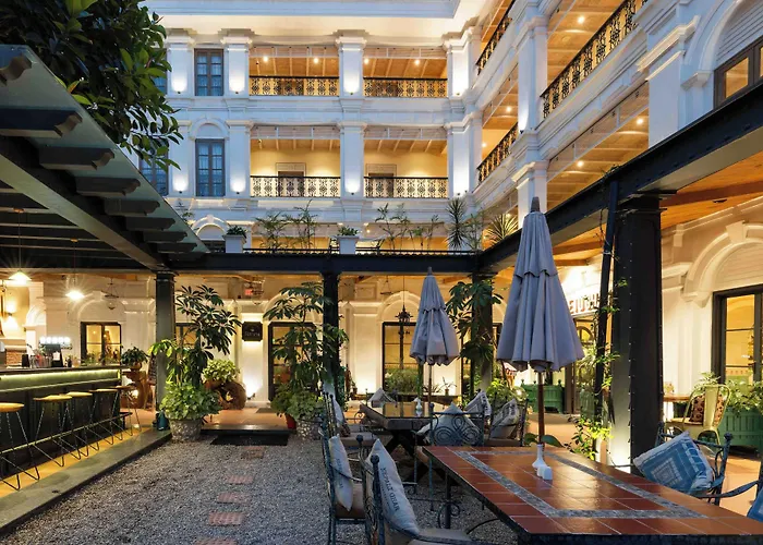 Nepali Ghar - A Handcrafted Hotel 4*